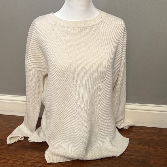 Athleta Sweaters - Athleta Off-White Women's Crew Neck Sweater